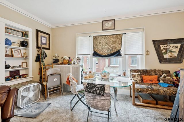 1738 S 32Nd Avenue, Omaha, NE 68105