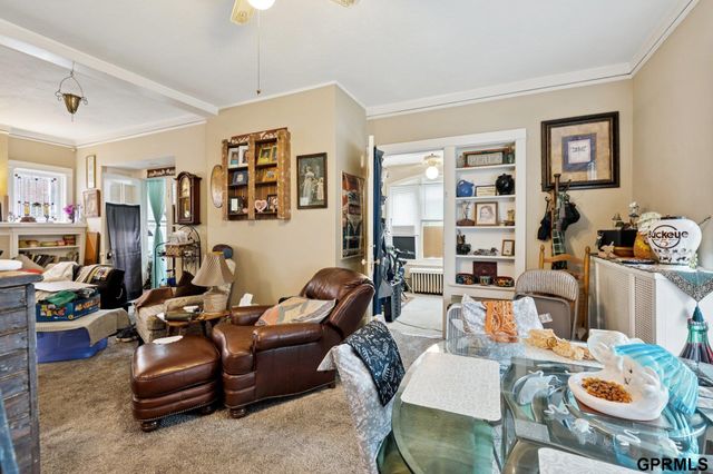 1738 S 32Nd Avenue, Omaha, NE 68105