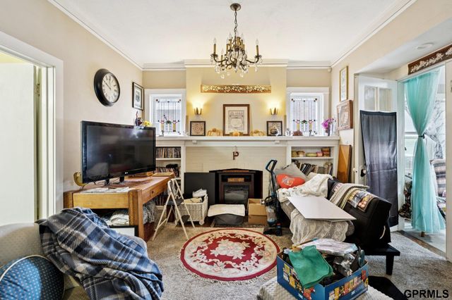 1738 S 32Nd Avenue, Omaha, NE 68105