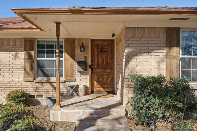 5505 Ledgestone Drive, Dallas, TX 75214