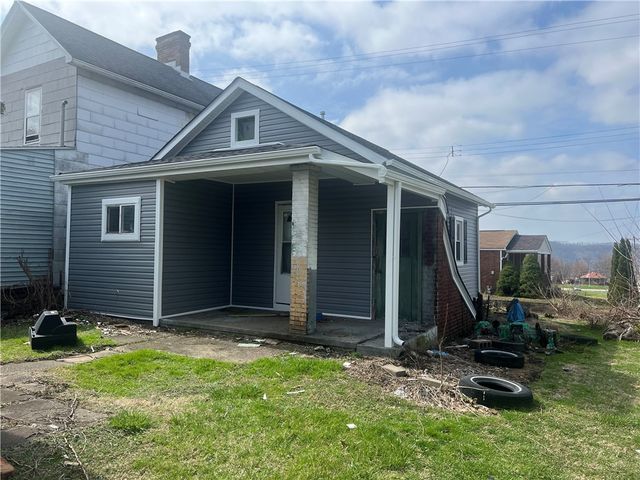 1227 Porter St, Conway, PA 15027