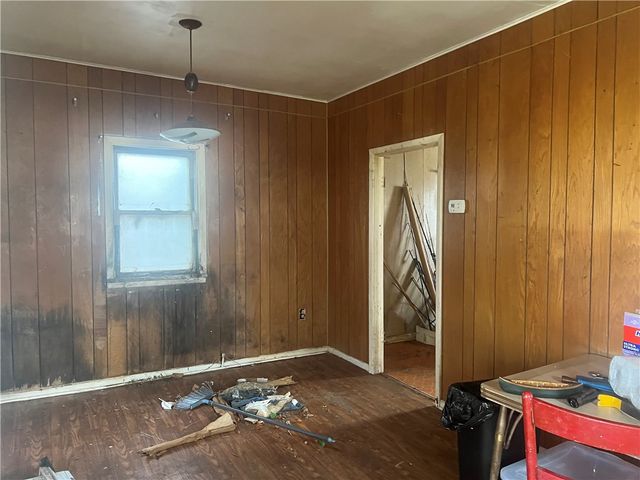 1227 Porter St, Conway, PA 15027