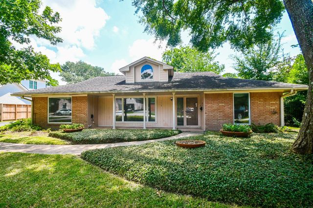1114 Guinea Drive, Houston, TX 77055