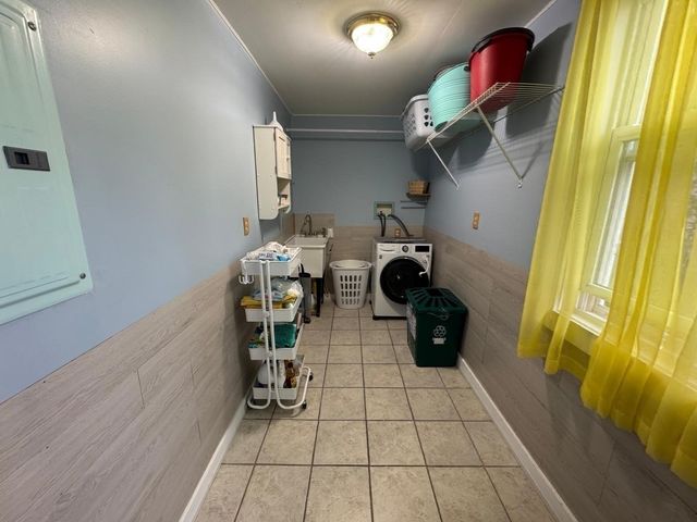 2 Esther Street Unit 2, Worcester, MA 01607