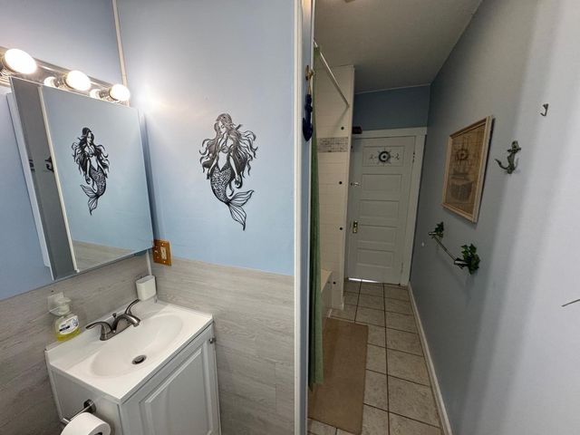 2 Esther Street Unit 2, Worcester, MA 01607