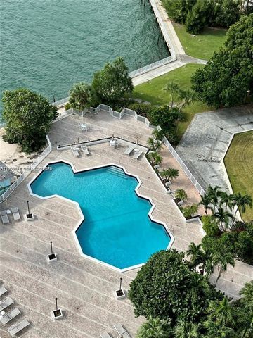 11111 Biscayne Blvd 18E, Miami, FL 33181