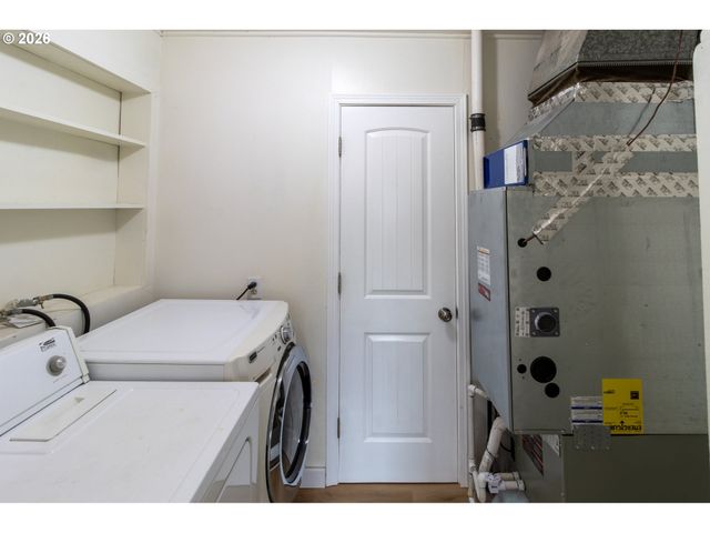 1830 Nw GOETZ St, Roseburg, OR 97471