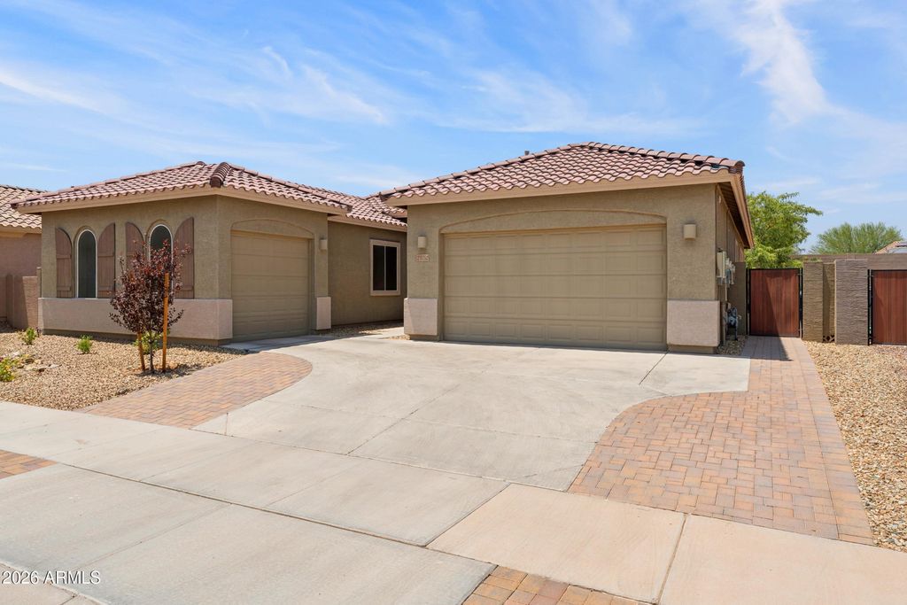 23752 N 168TH Lane, Surprise, AZ 85387 — photo 2