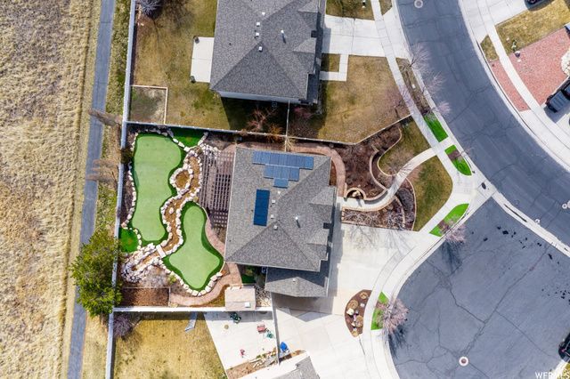 902 ROMSEY CT, North Salt Lake, UT 84054