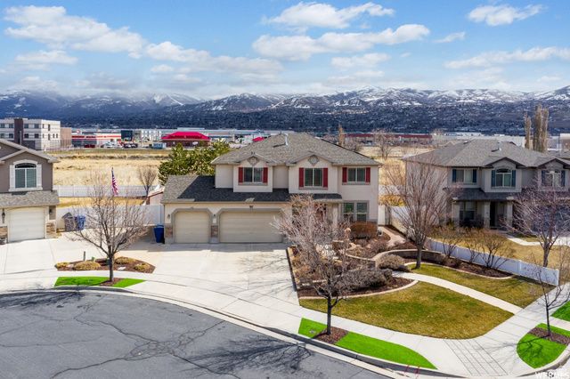 902 ROMSEY CT, North Salt Lake, UT 84054