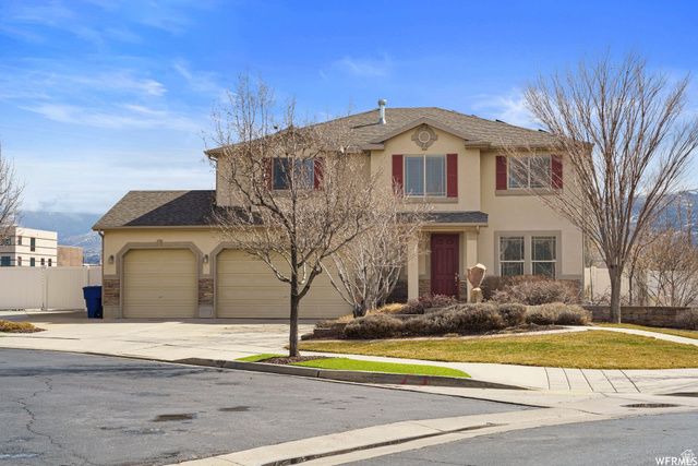 902 ROMSEY CT, North Salt Lake, UT 84054
