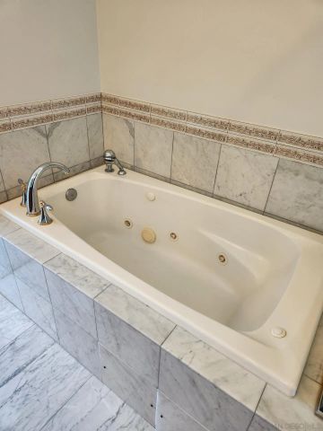 550 Front St. 1706, San Diego, CA 92101