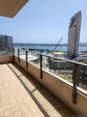 550 Front St. 1706, San Diego, CA 92101