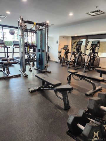 550 Front St. 1706, San Diego, CA 92101