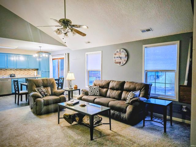 40 Lane 101 Harbour Cove, Fremont, IN 46737