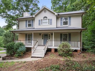 2729 Hawk NE Trace, Marietta, GA 30066