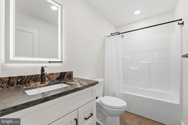 1548 JAMES CITY, Reva, VA 22735