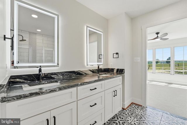 1548 JAMES CITY, Reva, VA 22735