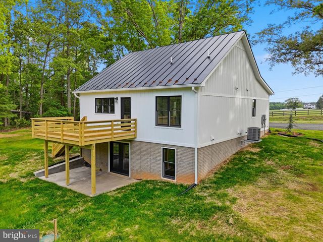 1548 JAMES CITY, Reva, VA 22735
