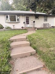 1731 California Avenue E, Saint Paul, MN 55106