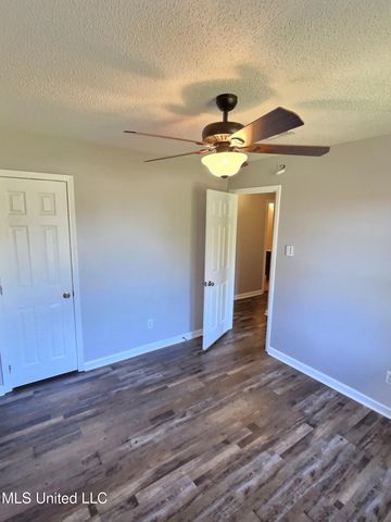 5408 Old Fort Bayou Road, Ocean Springs, MS 39564