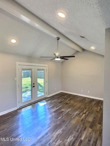 5408 Old Fort Bayou Road, Ocean Springs, MS 39564