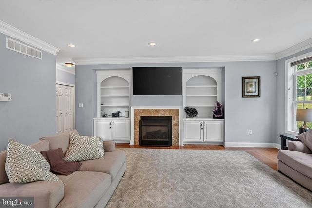 121 PINETOWN ROAD, Norristown, PA 19403
