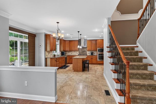 121 PINETOWN ROAD, Norristown, PA 19403