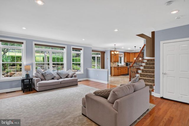 121 PINETOWN ROAD, Norristown, PA 19403