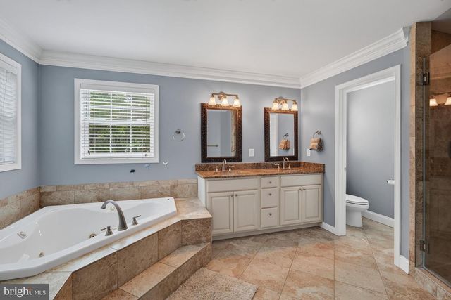 121 PINETOWN ROAD, Norristown, PA 19403