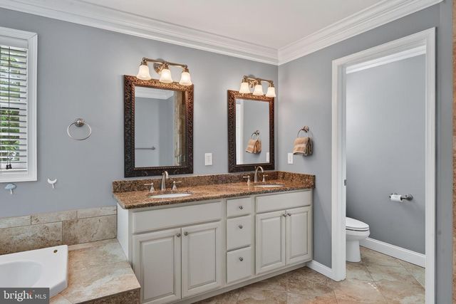 121 PINETOWN ROAD, Norristown, PA 19403