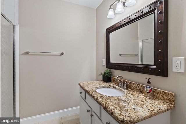 121 PINETOWN ROAD, Norristown, PA 19403