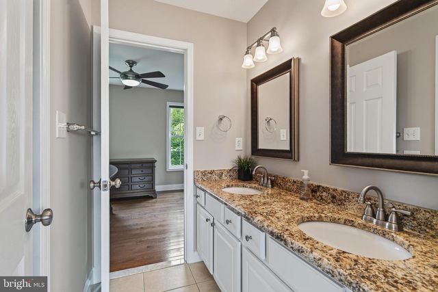 121 PINETOWN ROAD, Norristown, PA 19403