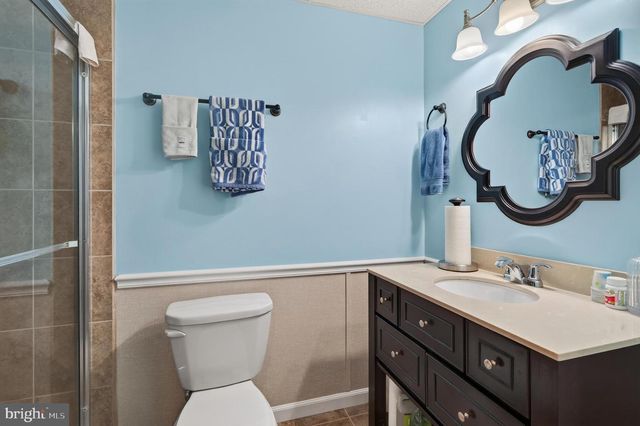 121 PINETOWN ROAD, Norristown, PA 19403