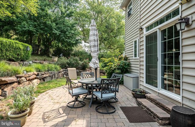121 PINETOWN ROAD, Norristown, PA 19403