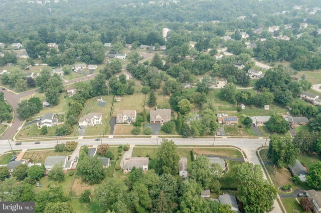 121 PINETOWN ROAD, Norristown, PA 19403