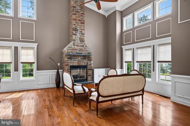 121 PINETOWN ROAD, Norristown, PA 19403