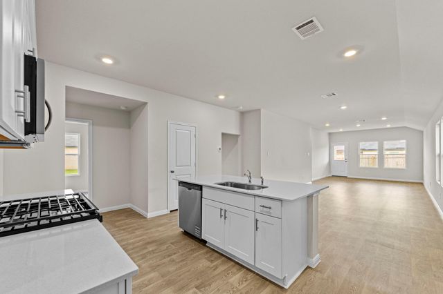 204 RAYMONDVILLE PATH, San Marcos, TX 78666