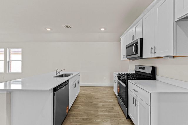 204 RAYMONDVILLE PATH, San Marcos, TX 78666