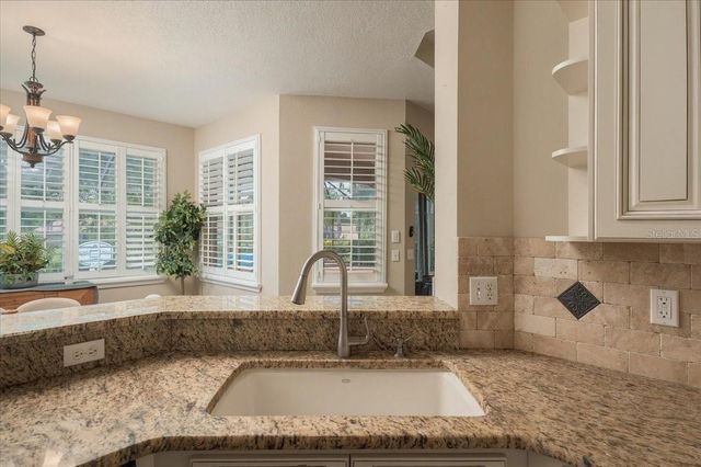 2929 FOREST HAMMOCK DRIVE, Plant City, FL 33566