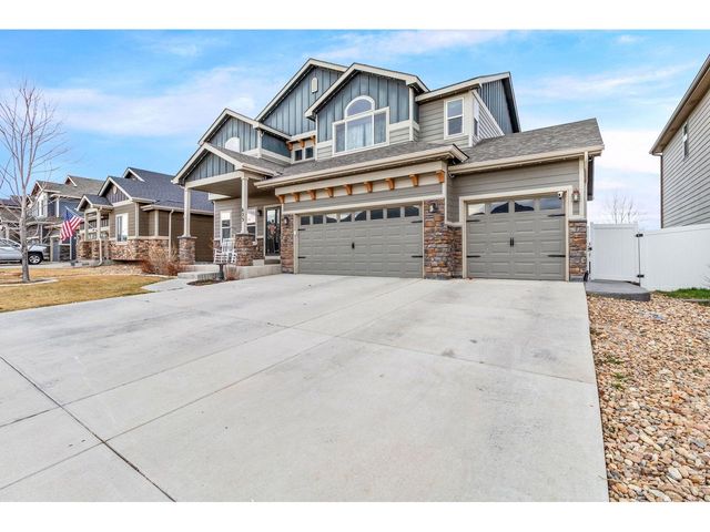 623 Vermilion Peak Dr, Windsor, CO 80550