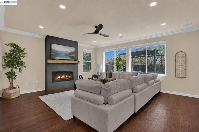 8012 Westport Cir, Discovery Bay, CA 94505