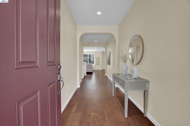 8012 Westport Cir, Discovery Bay, CA 94505