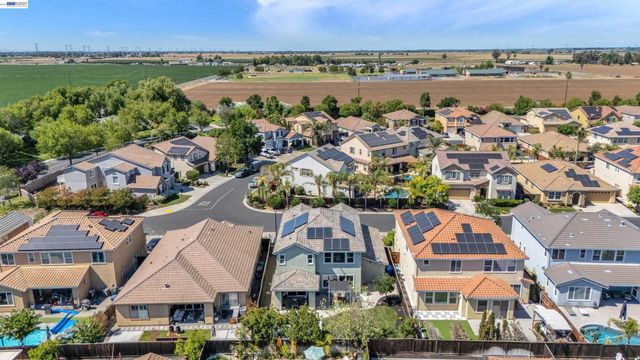 8012 Westport Cir, Discovery Bay, CA 94505