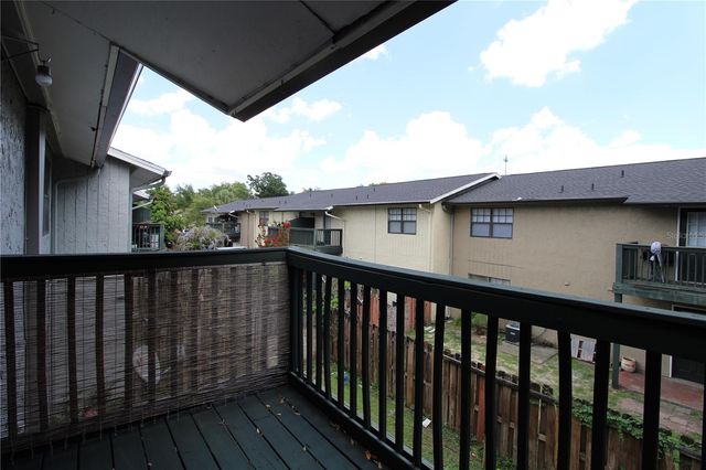 201 POINSETTIA PINE COURT 202, Tampa, FL 33612