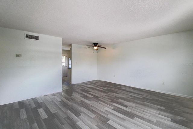 201 POINSETTIA PINE COURT 202, Tampa, FL 33612