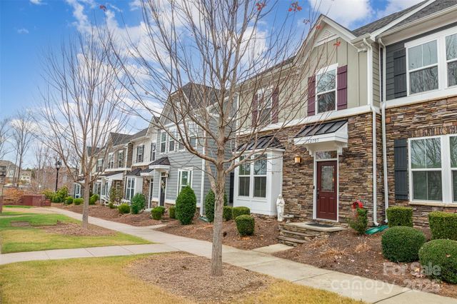 12705 Glowing Peak Road, Huntersville, NC 28078