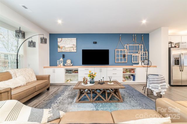 12705 Glowing Peak Road, Huntersville, NC 28078