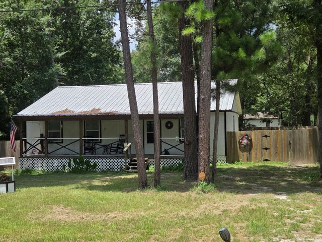 141 Mud Cat Drive, Trinity, TX 75862