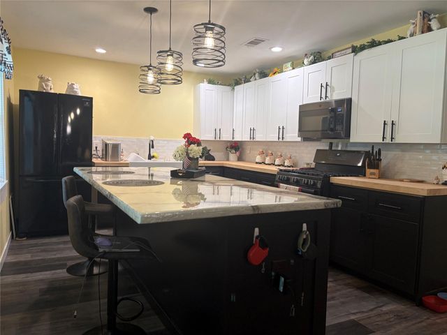 141 Mud Cat Drive, Trinity, TX 75862